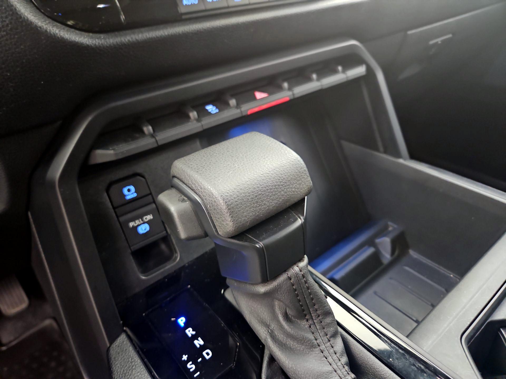 Thumbnail: 2022 Toyota Tundra - 15