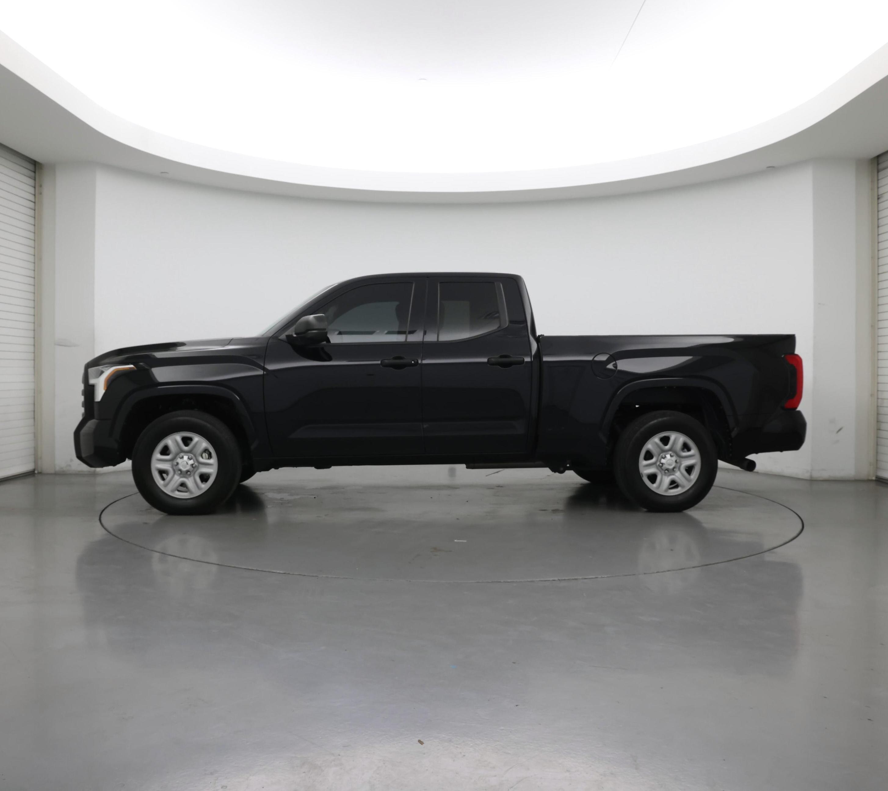 Thumbnail: 2022 Toyota Tundra - 3