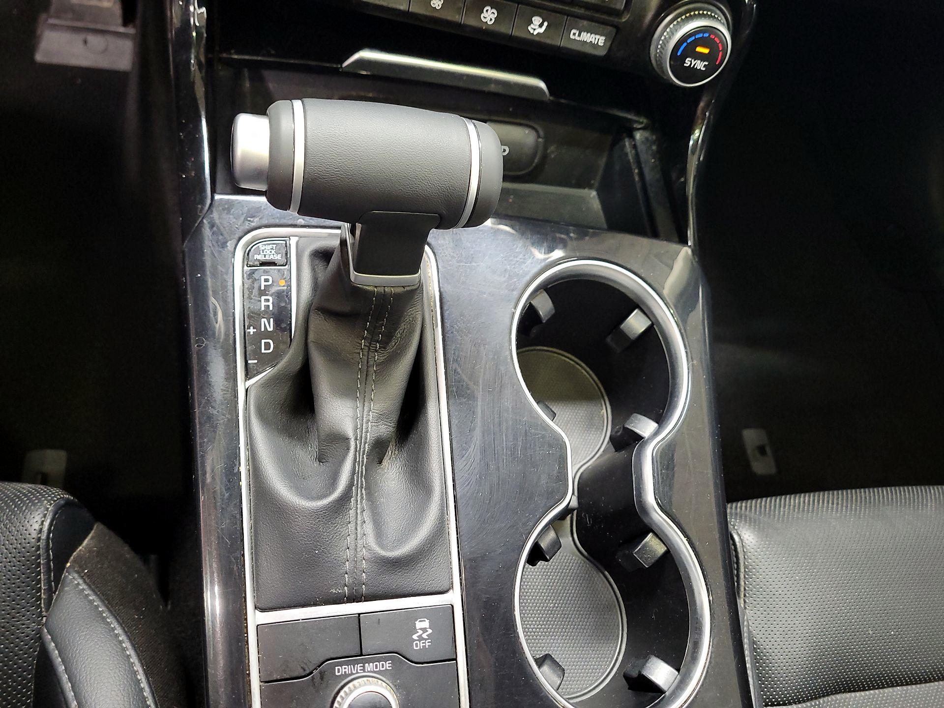 Thumbnail: 2019 Kia Stinger - 15