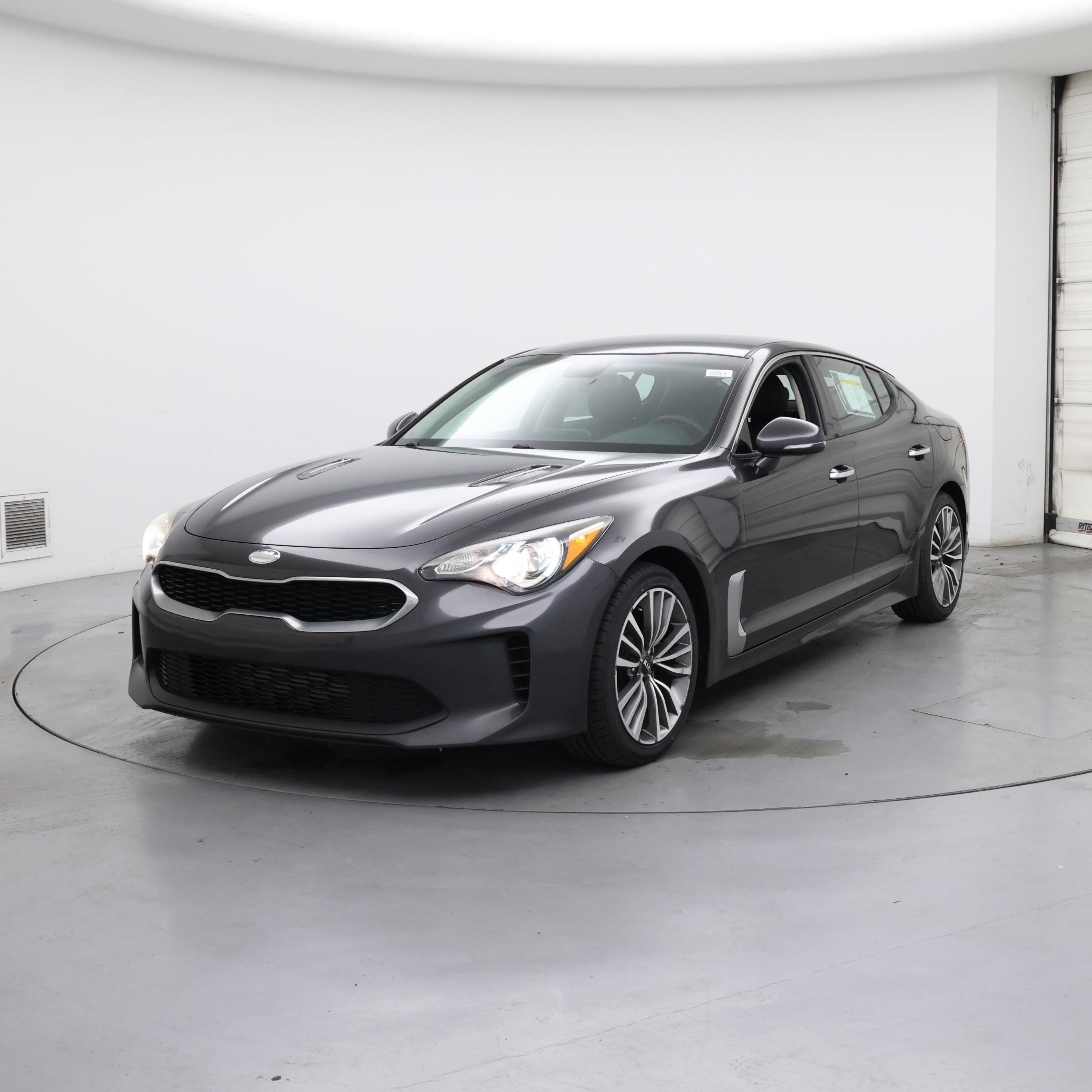 Thumbnail: 2019 Kia Stinger - 4