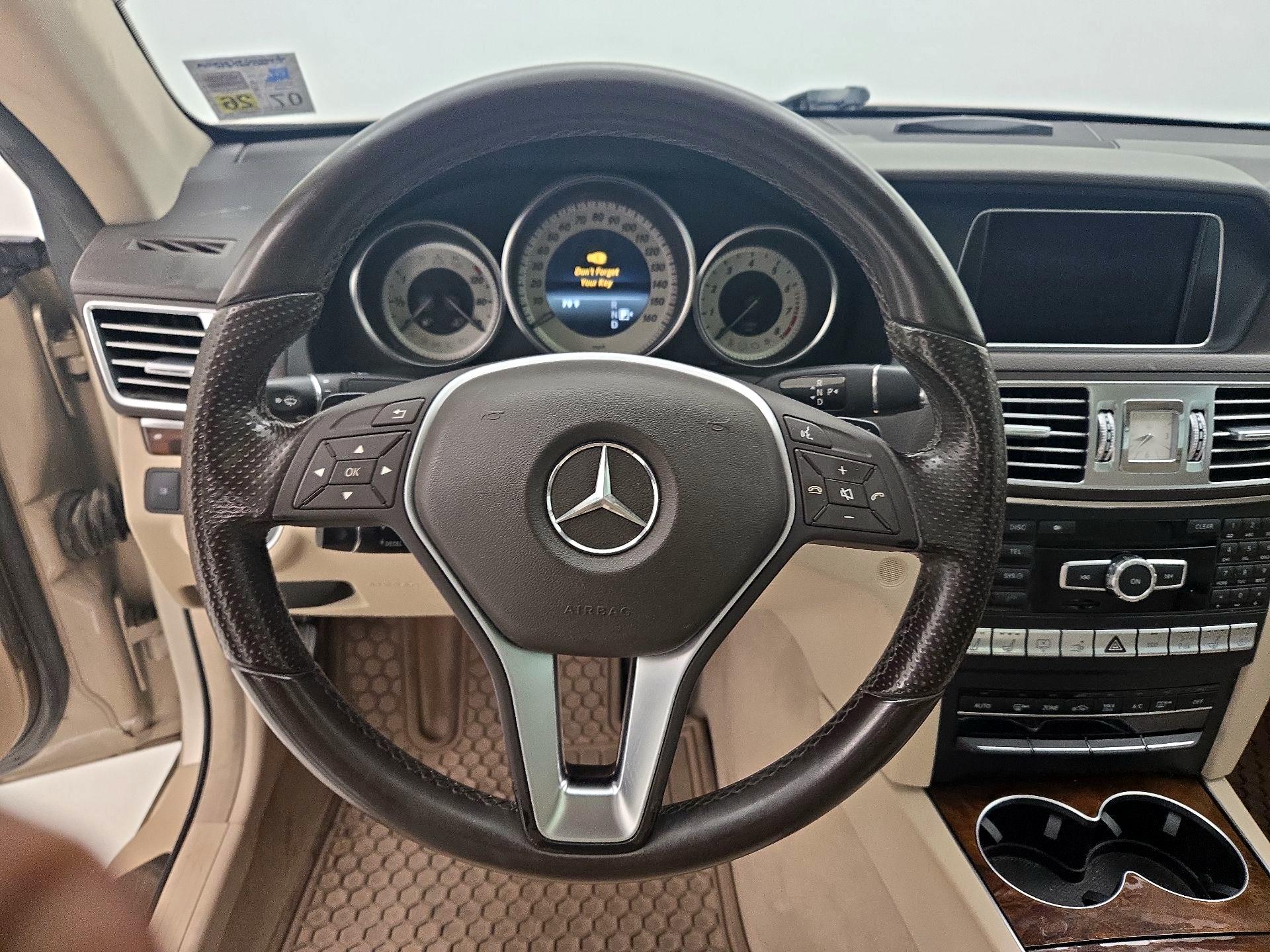 Thumbnail: 2014 Mercedes-Benz E-Class - 10