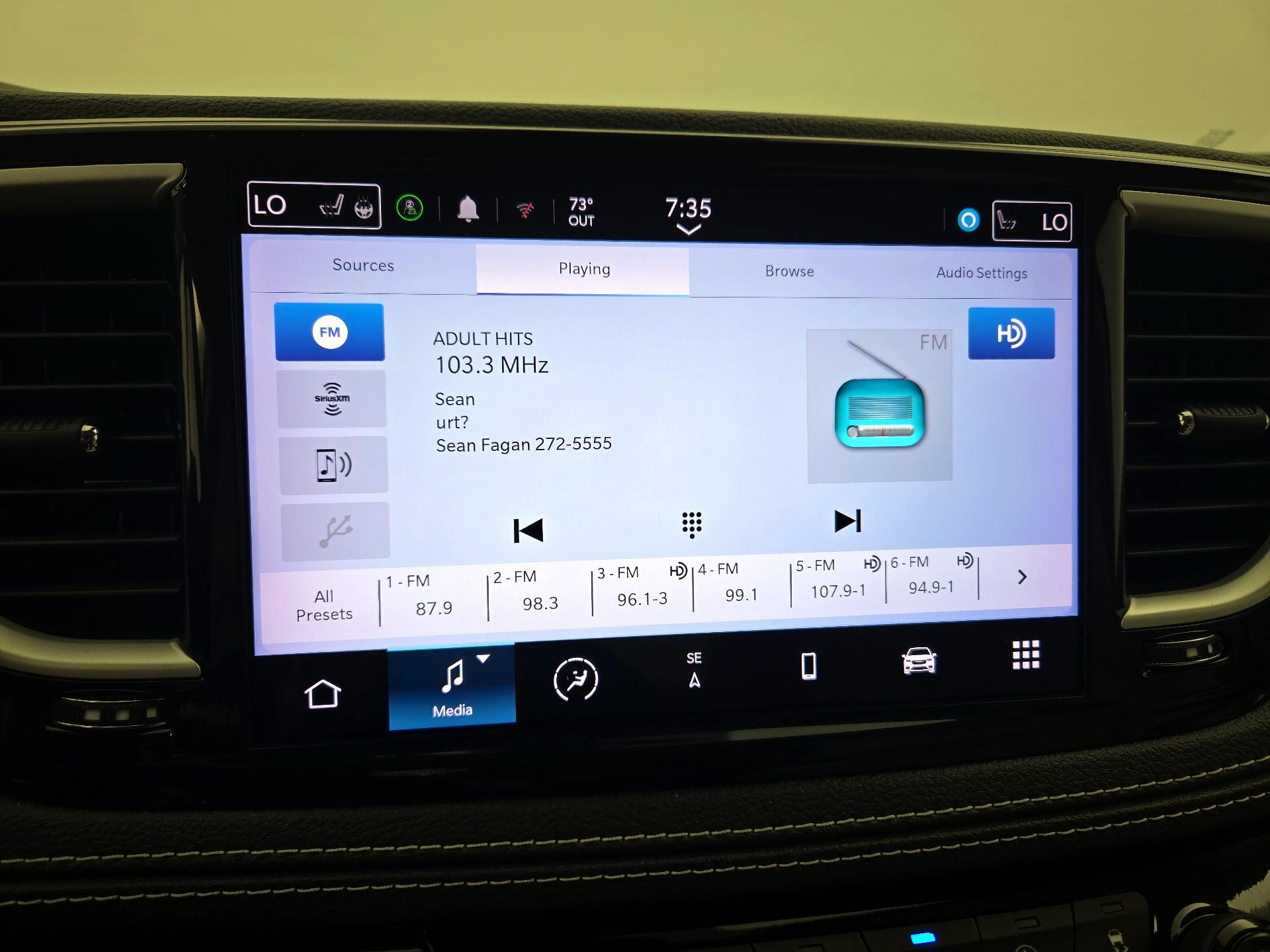 Thumbnail: 2021 Chrysler Pacifica - 16