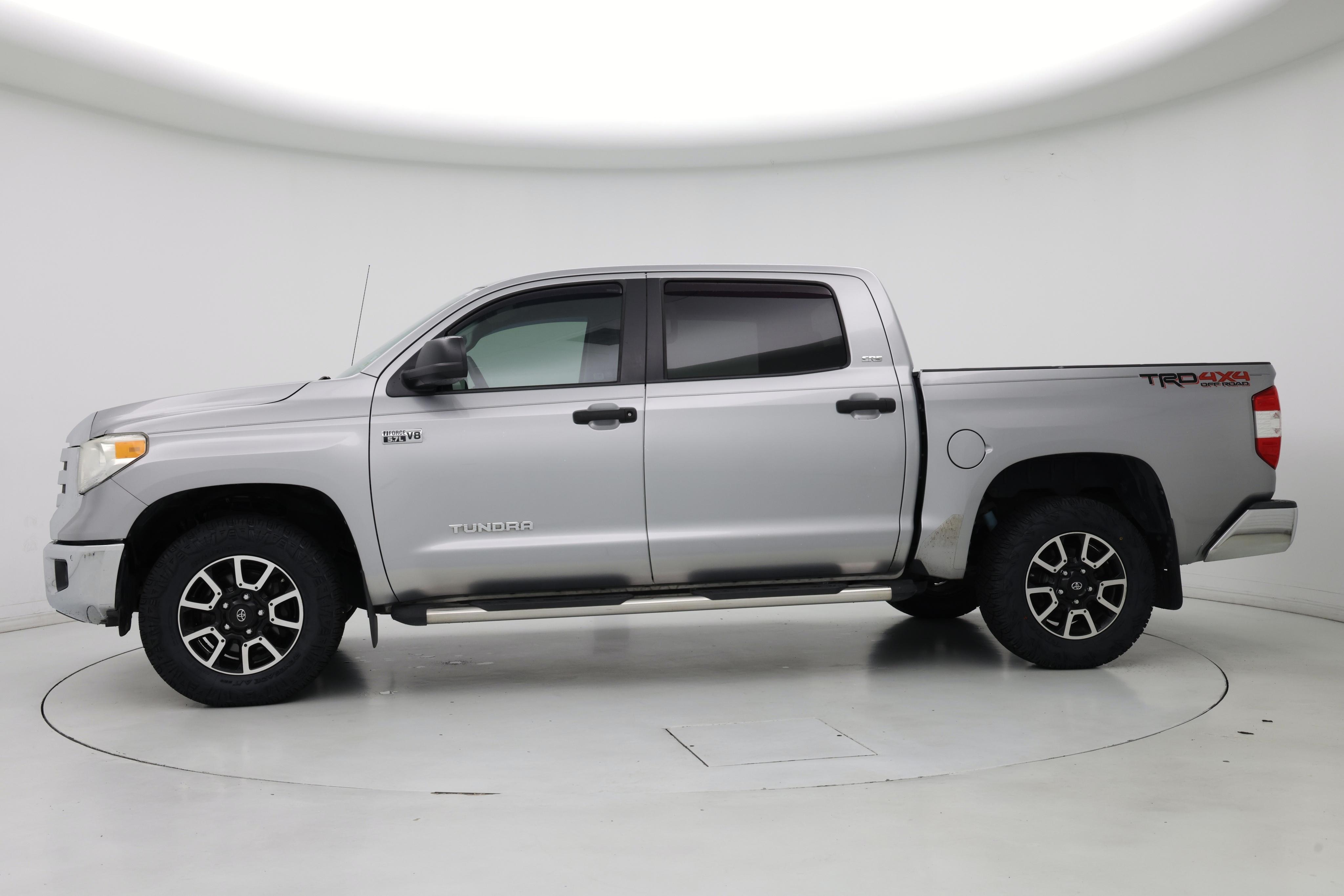 Thumbnail: 2015 Toyota Tundra - 3