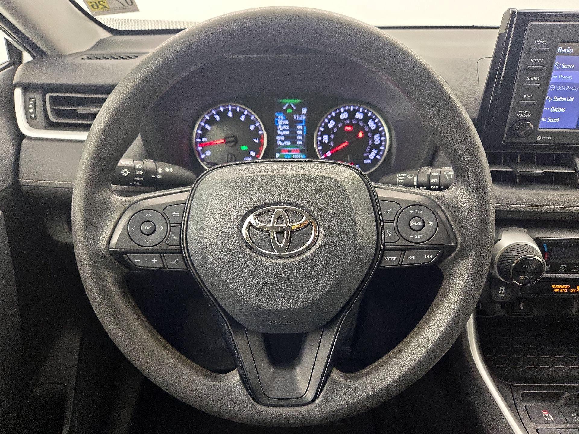 Thumbnail: 2021 Toyota RAV4 - 10