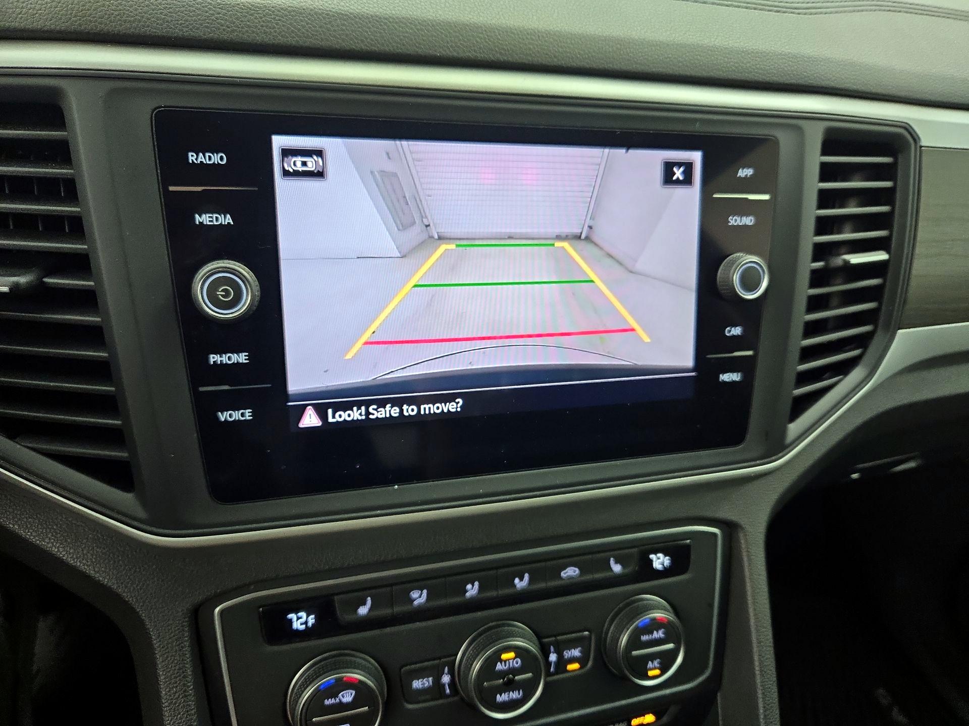 Thumbnail: 2021 Volkswagen Atlas - 14