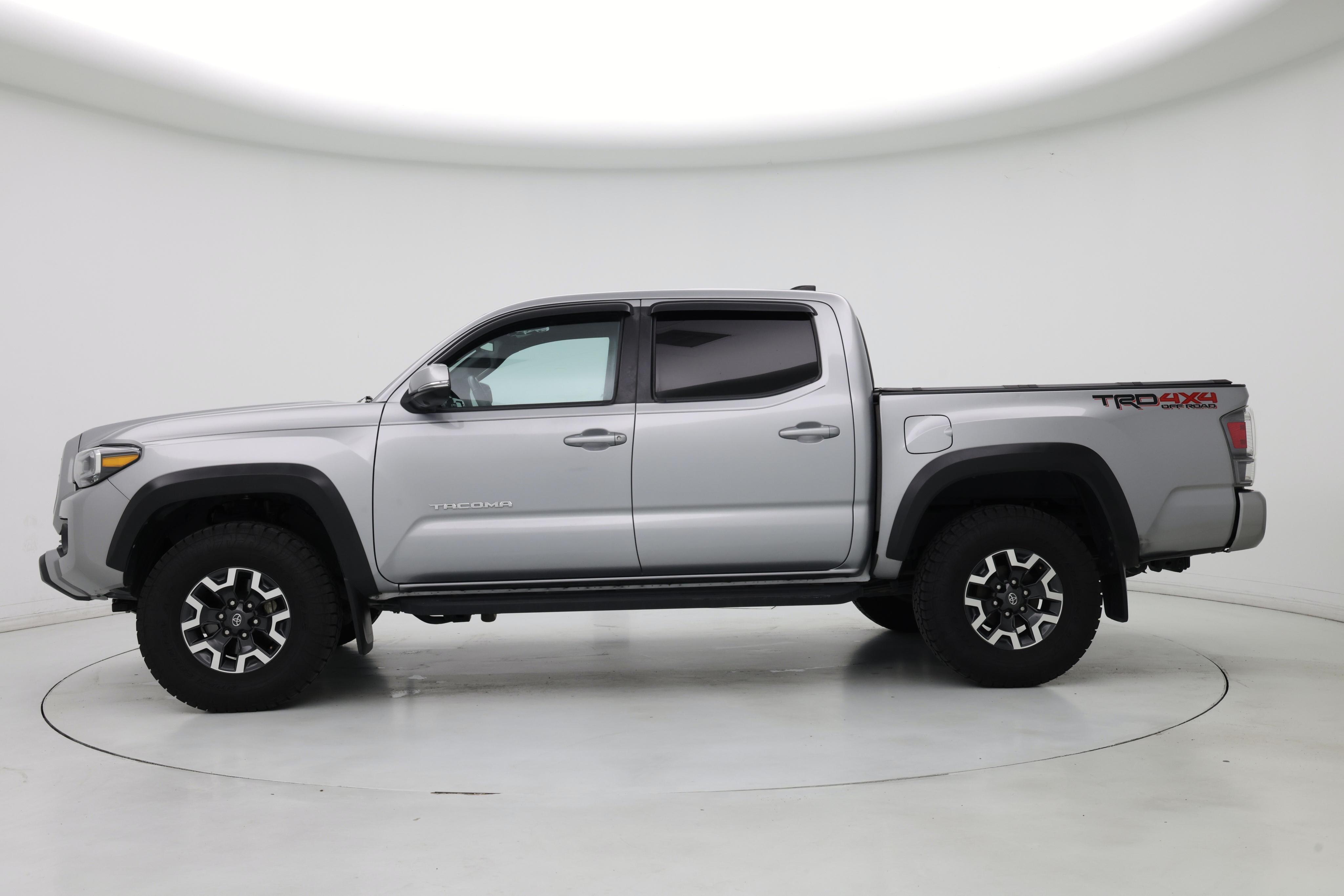Thumbnail: 2021 Toyota Tacoma - 3
