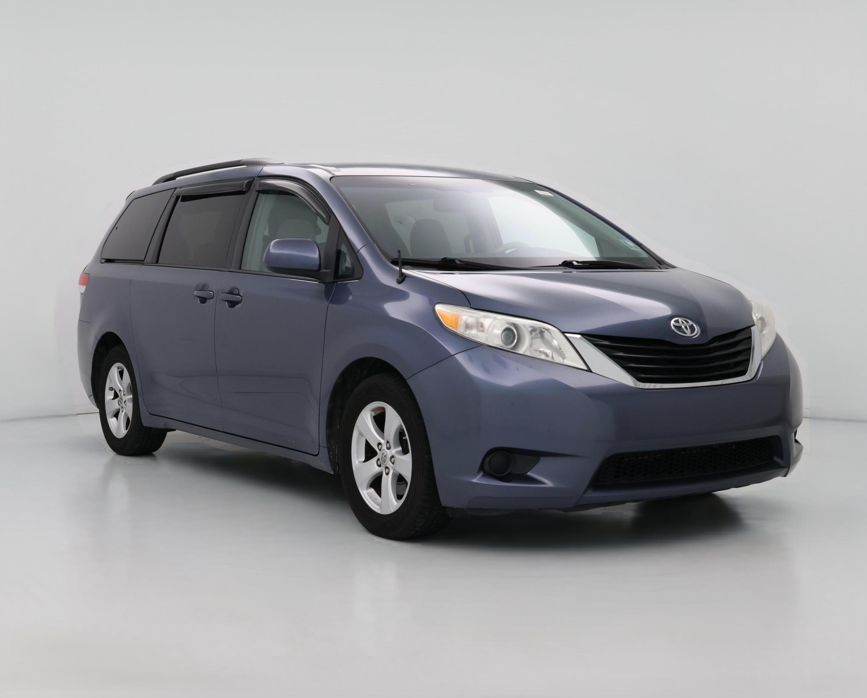 Thumbnail: 2014 Toyota Sienna - 1