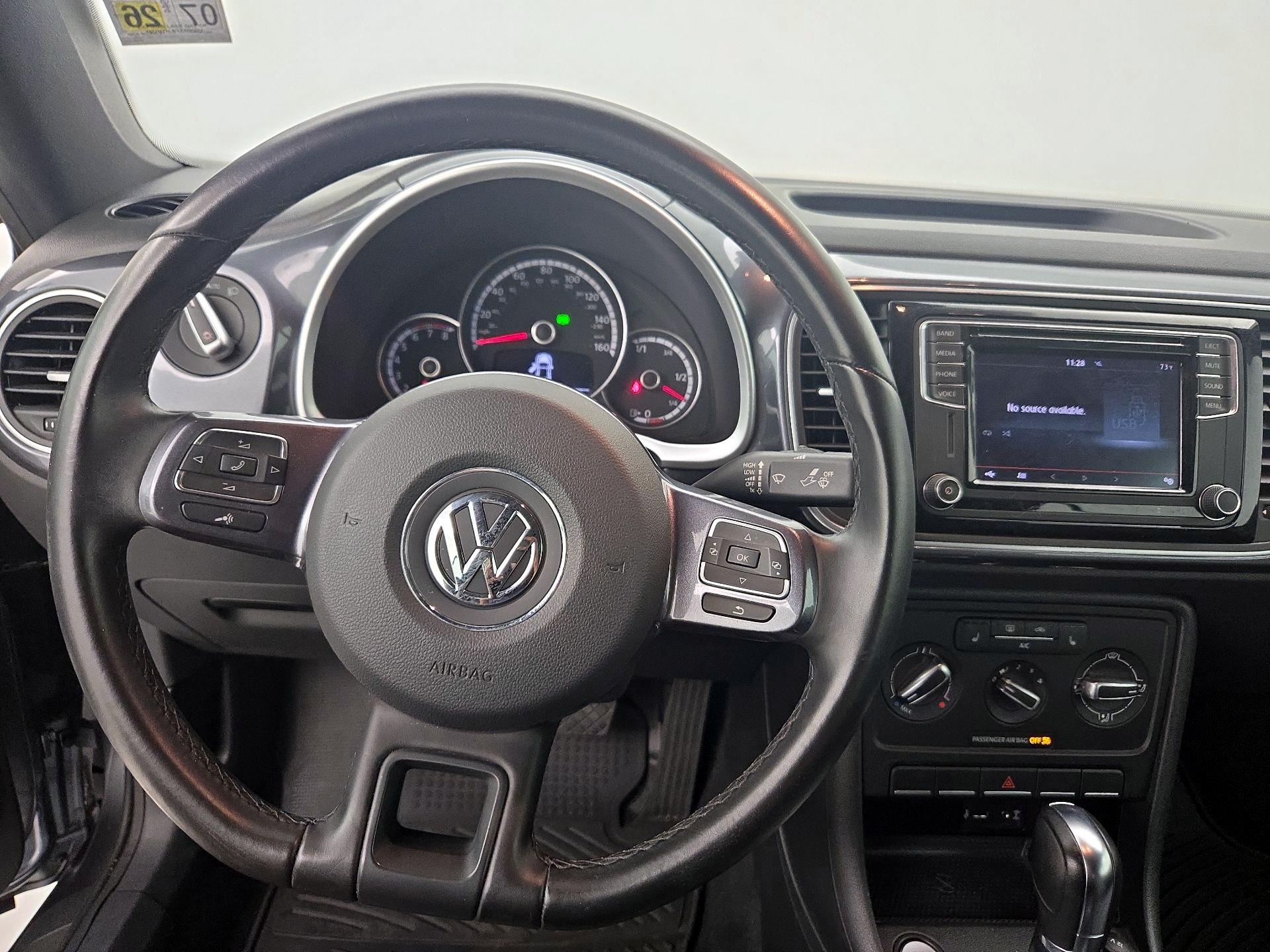 Thumbnail: 2016 Volkswagen Beetle - 10