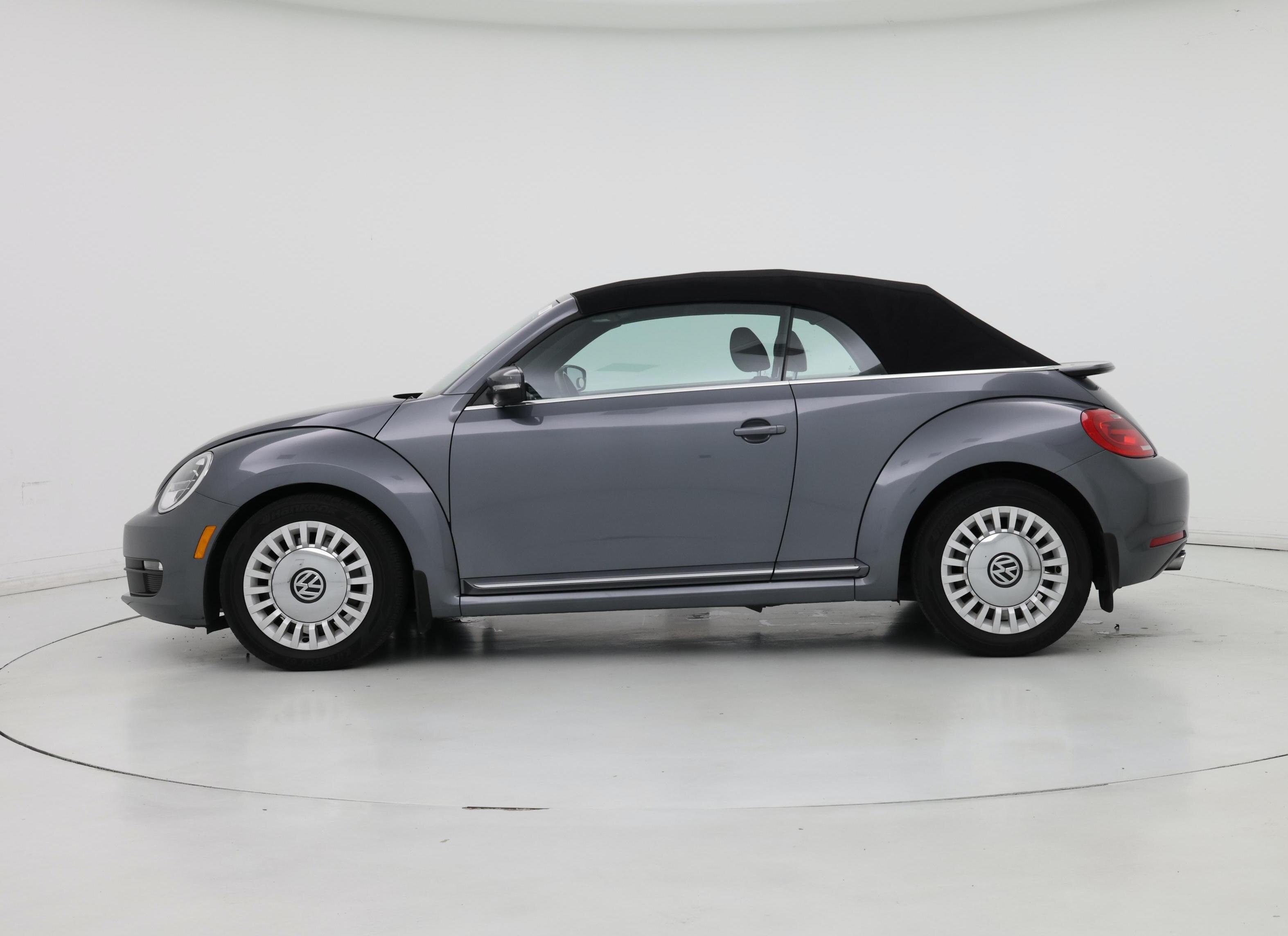 Thumbnail: 2016 Volkswagen Beetle - 3