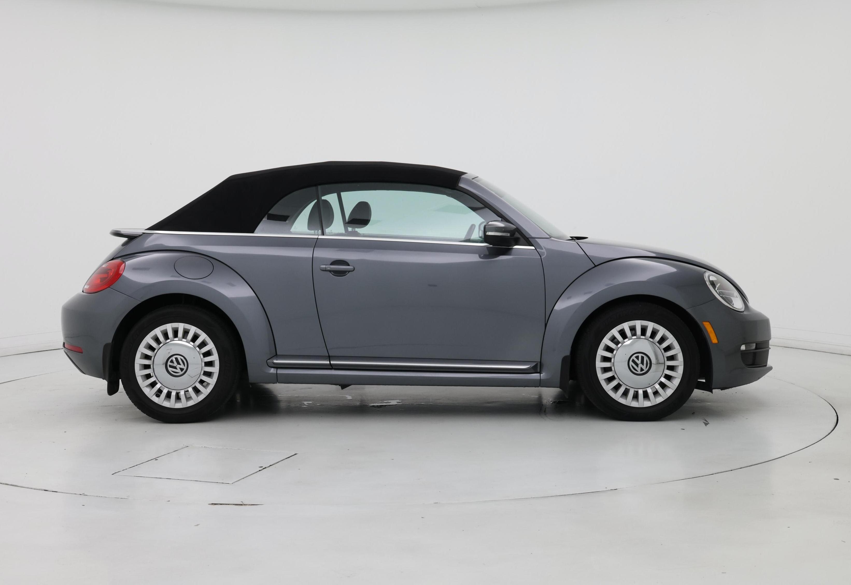 Thumbnail: 2016 Volkswagen Beetle - 7