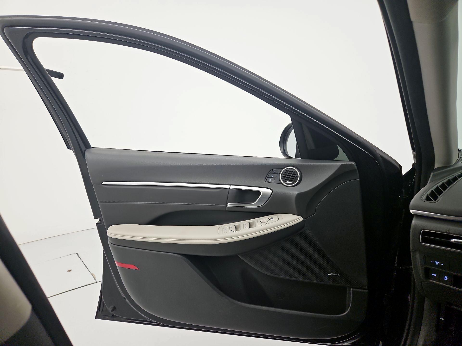 Thumbnail: 2022 Hyundai Sonata - 12