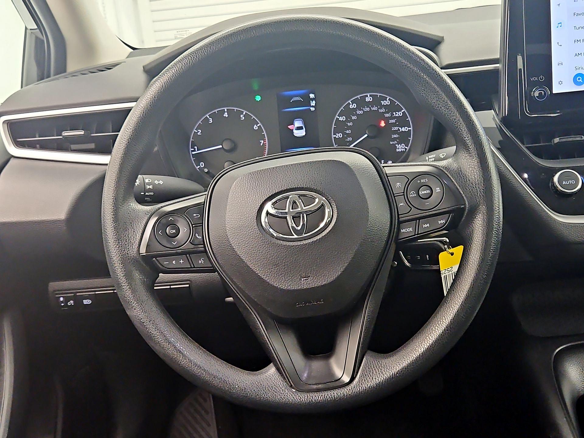 Thumbnail: 2023 Toyota Corolla - 10