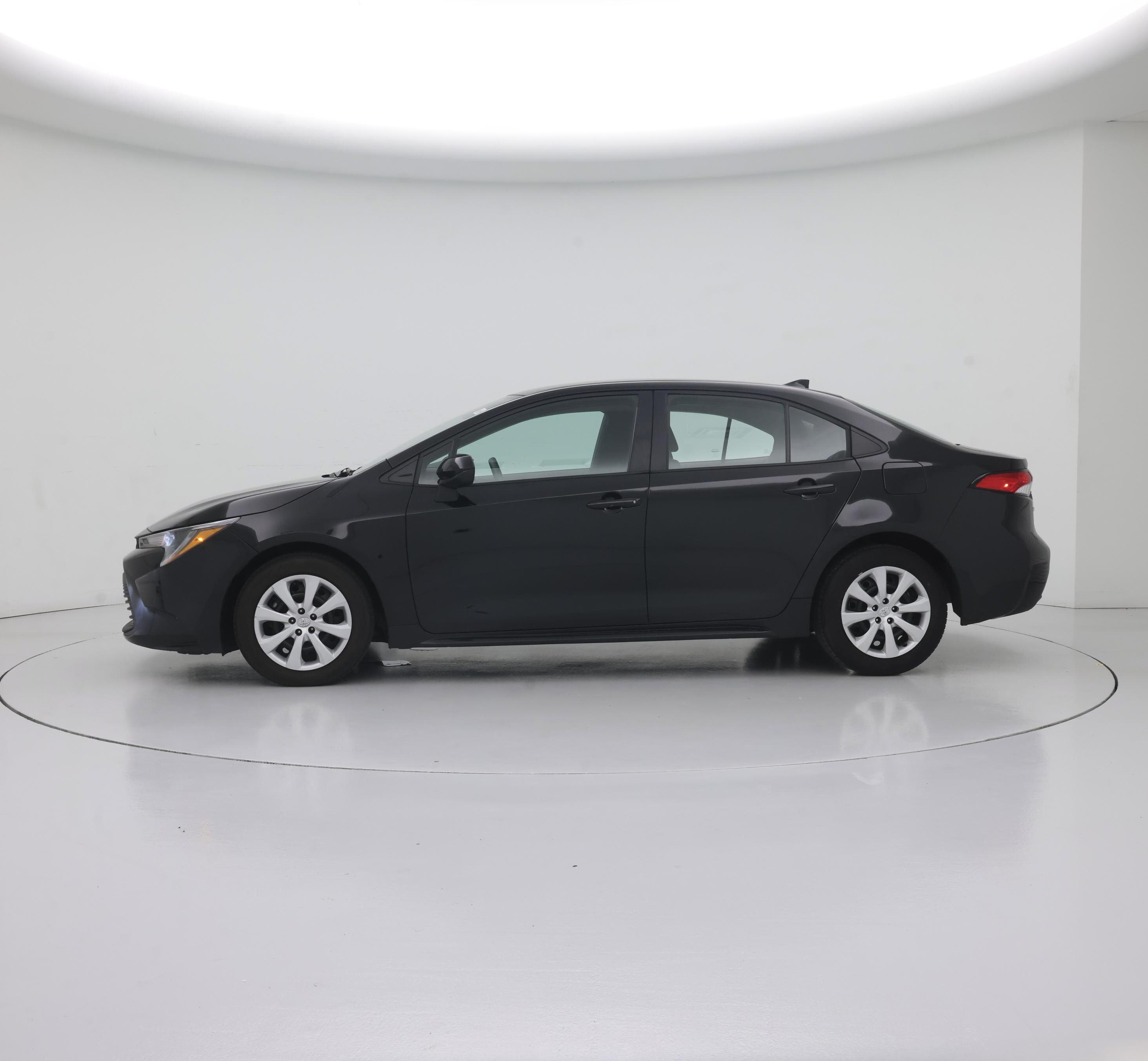 Thumbnail: 2023 Toyota Corolla - 3