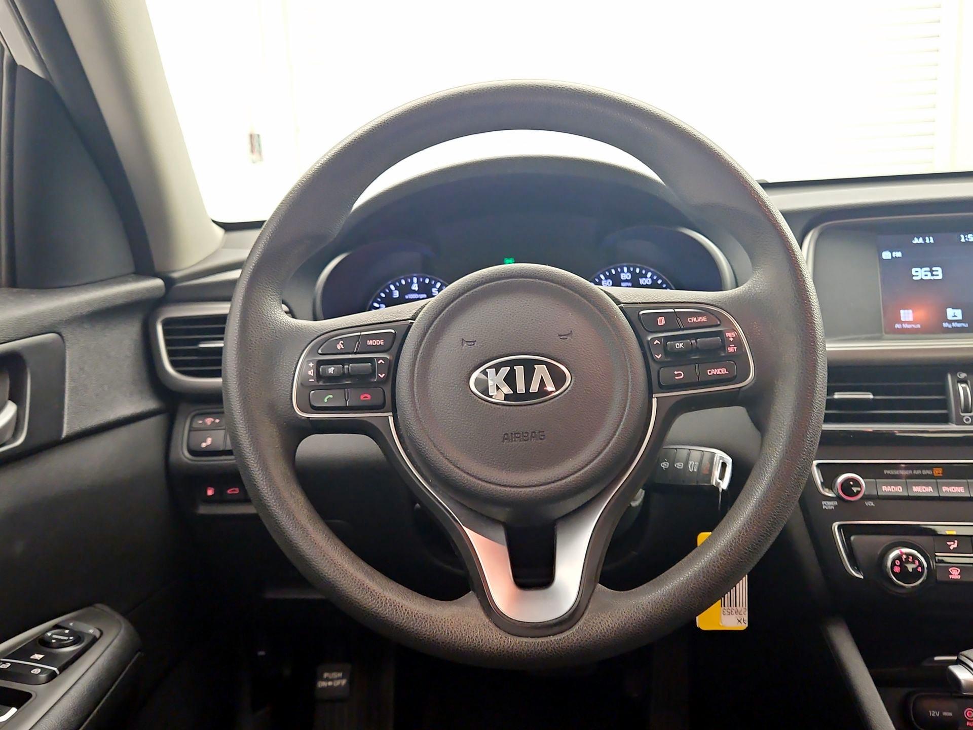 Thumbnail: 2018 Kia Optima - 10