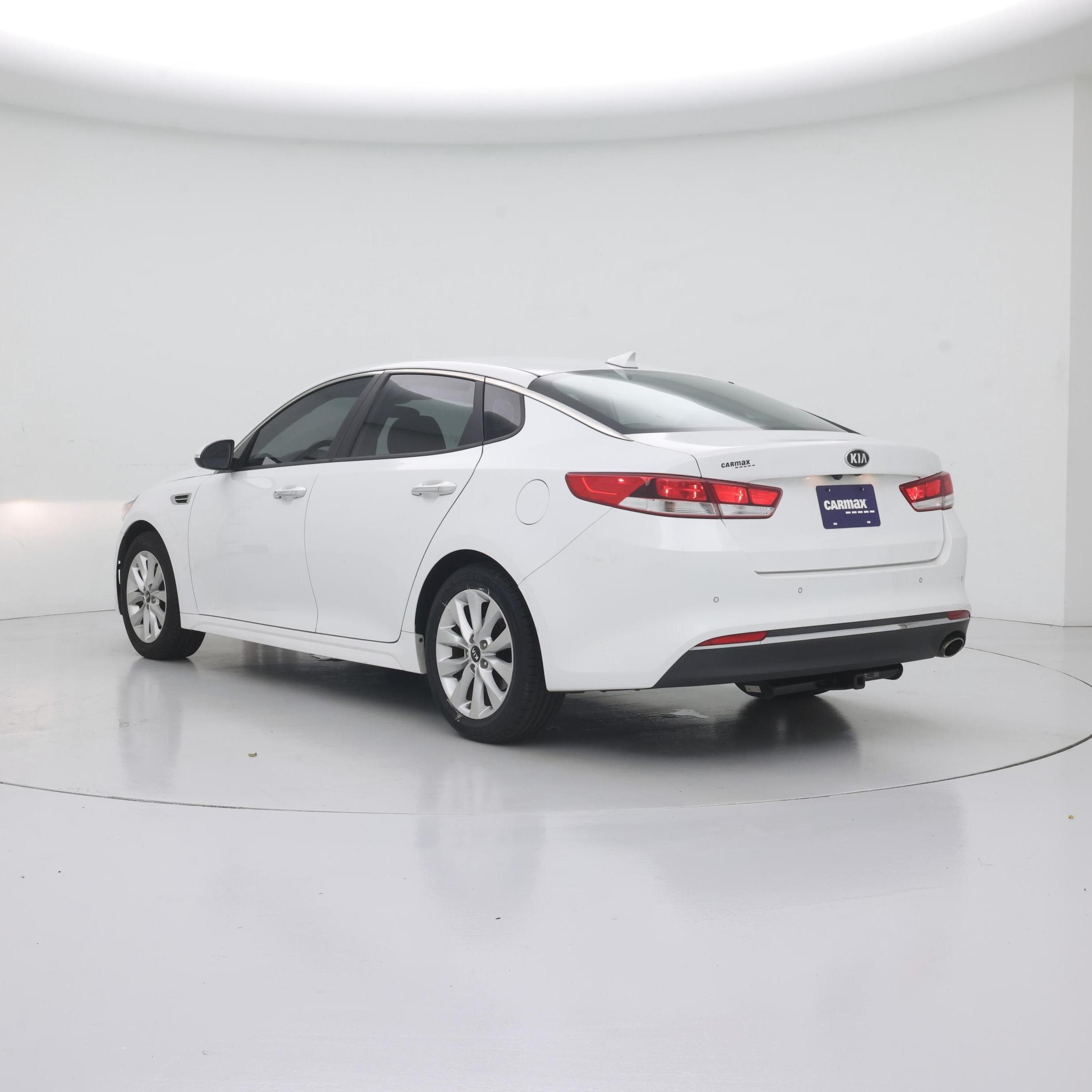 Thumbnail: 2018 Kia Optima - 2