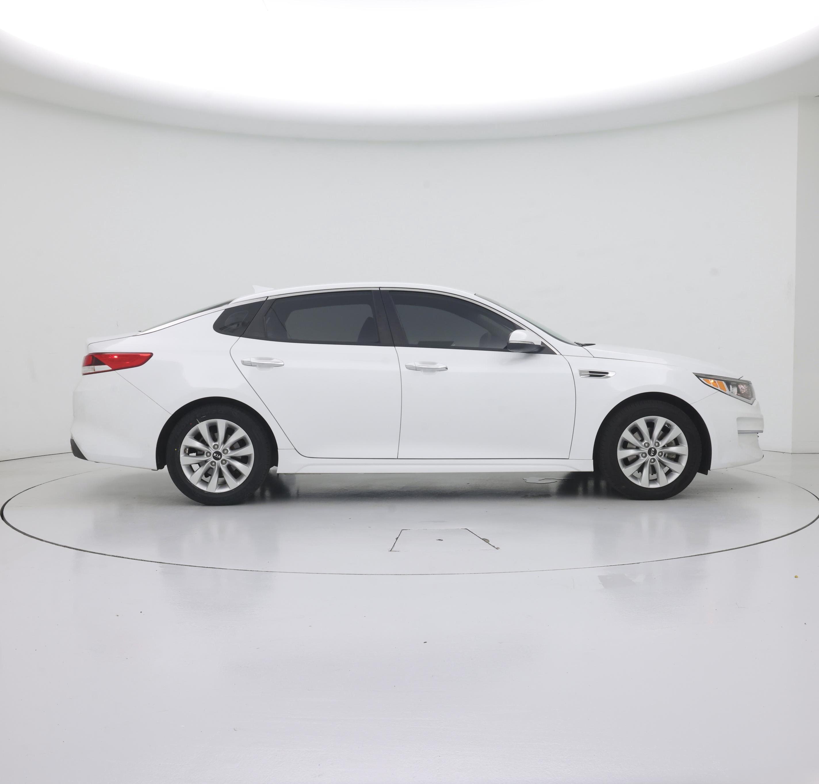 Thumbnail: 2018 Kia Optima - 7