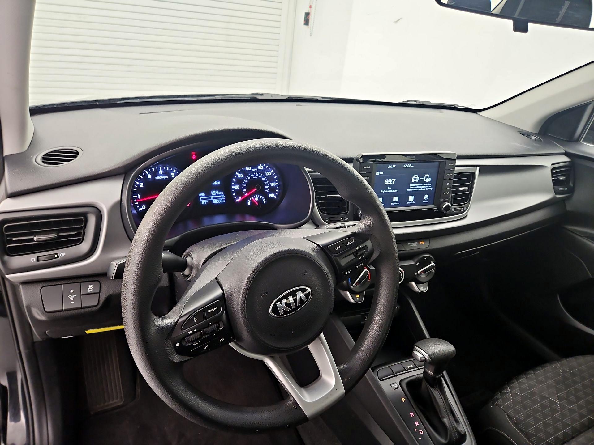 Thumbnail: 2020 Kia Rio - 9