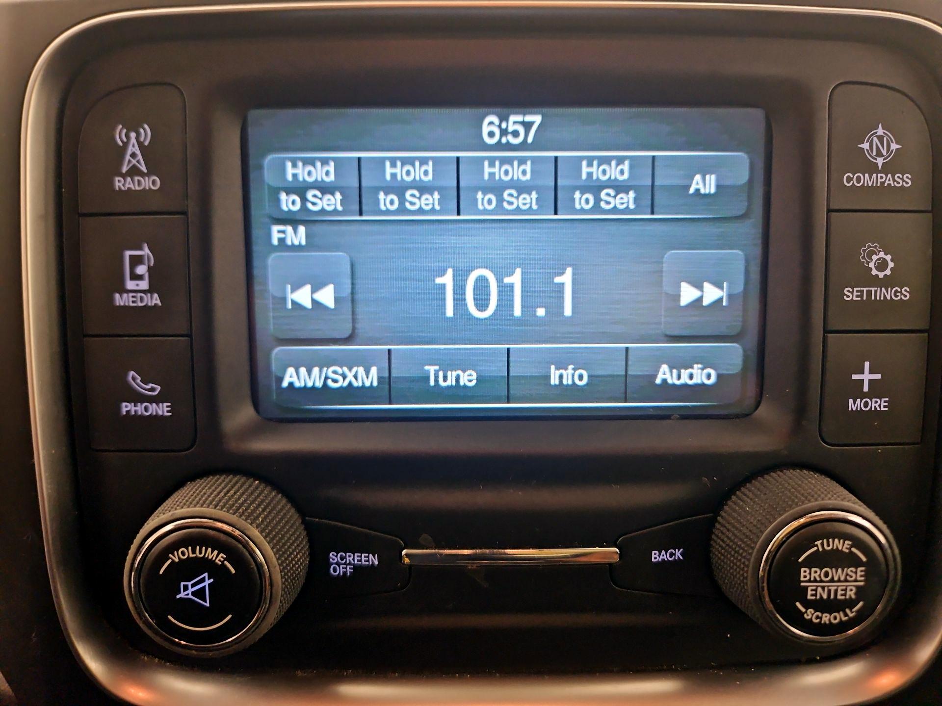 Thumbnail: 2019 RAM 1500 Classic - 15