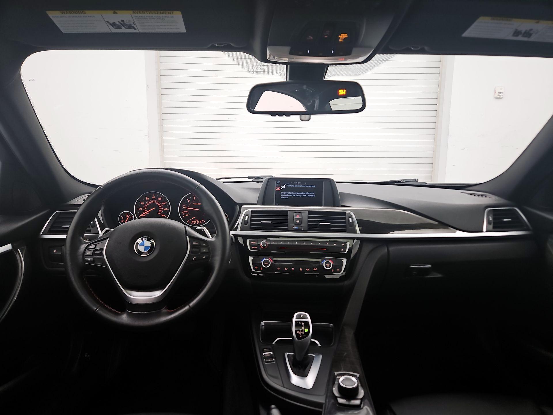 Thumbnail: 2016 BMW 3 Series - 9