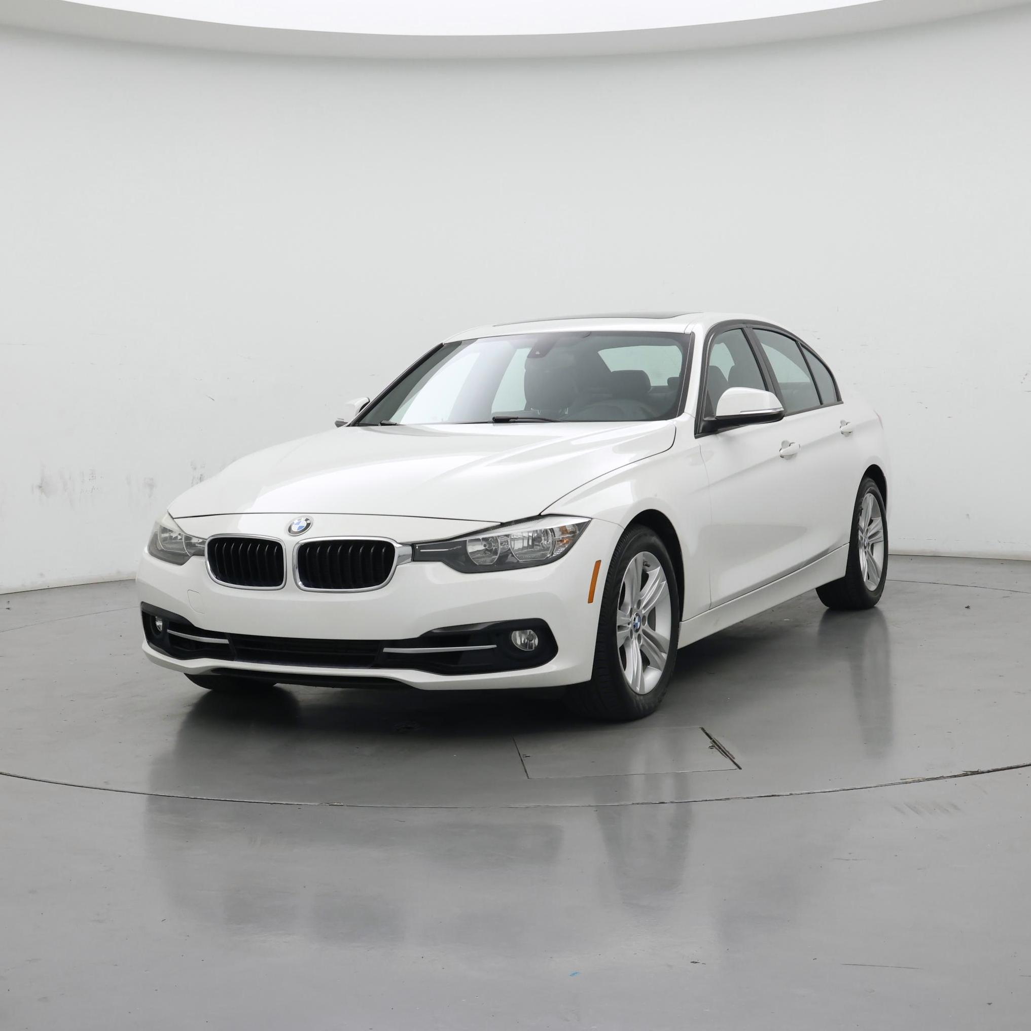 Thumbnail: 2016 BMW 3 Series - 4
