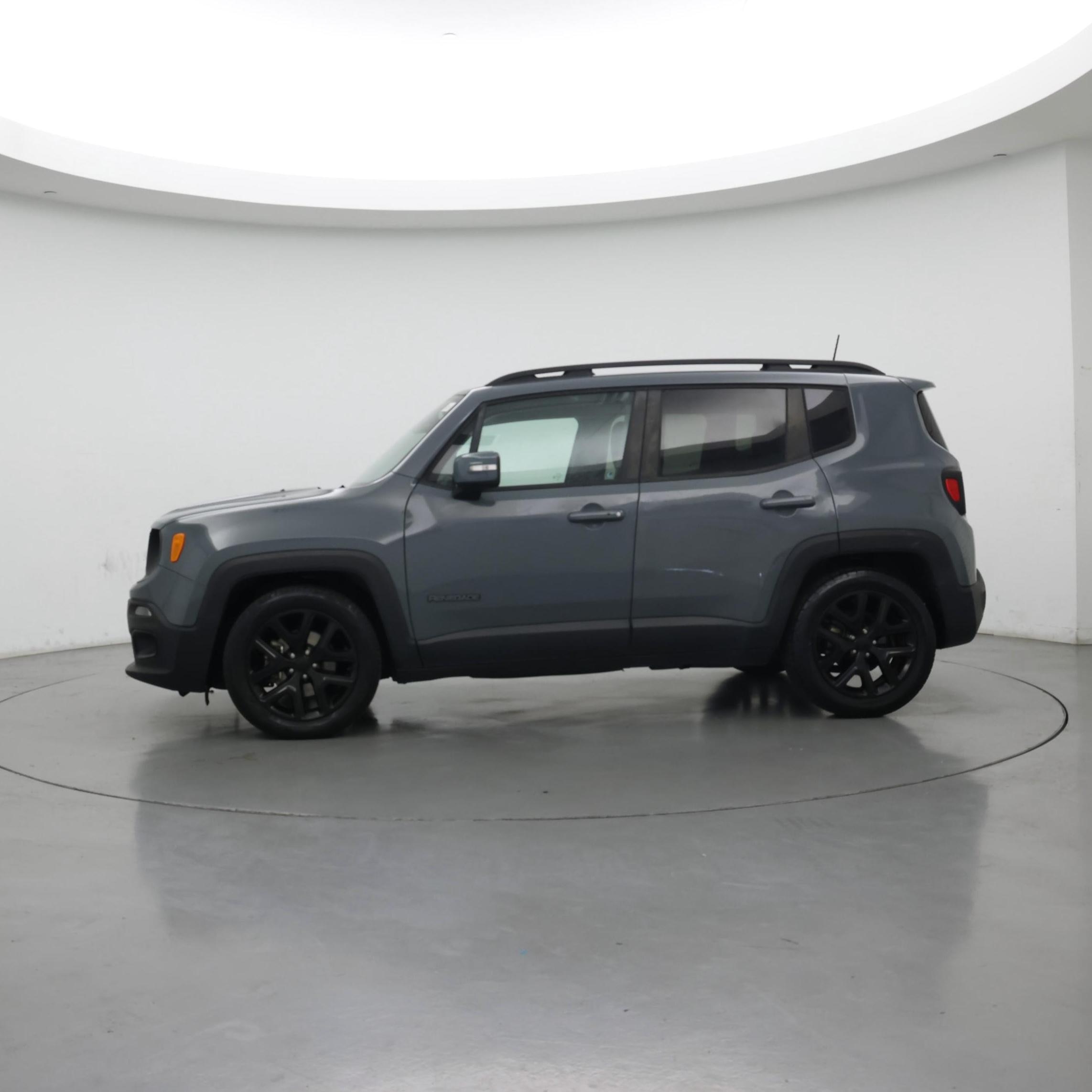 Thumbnail: 2018 Jeep Renegade - 3