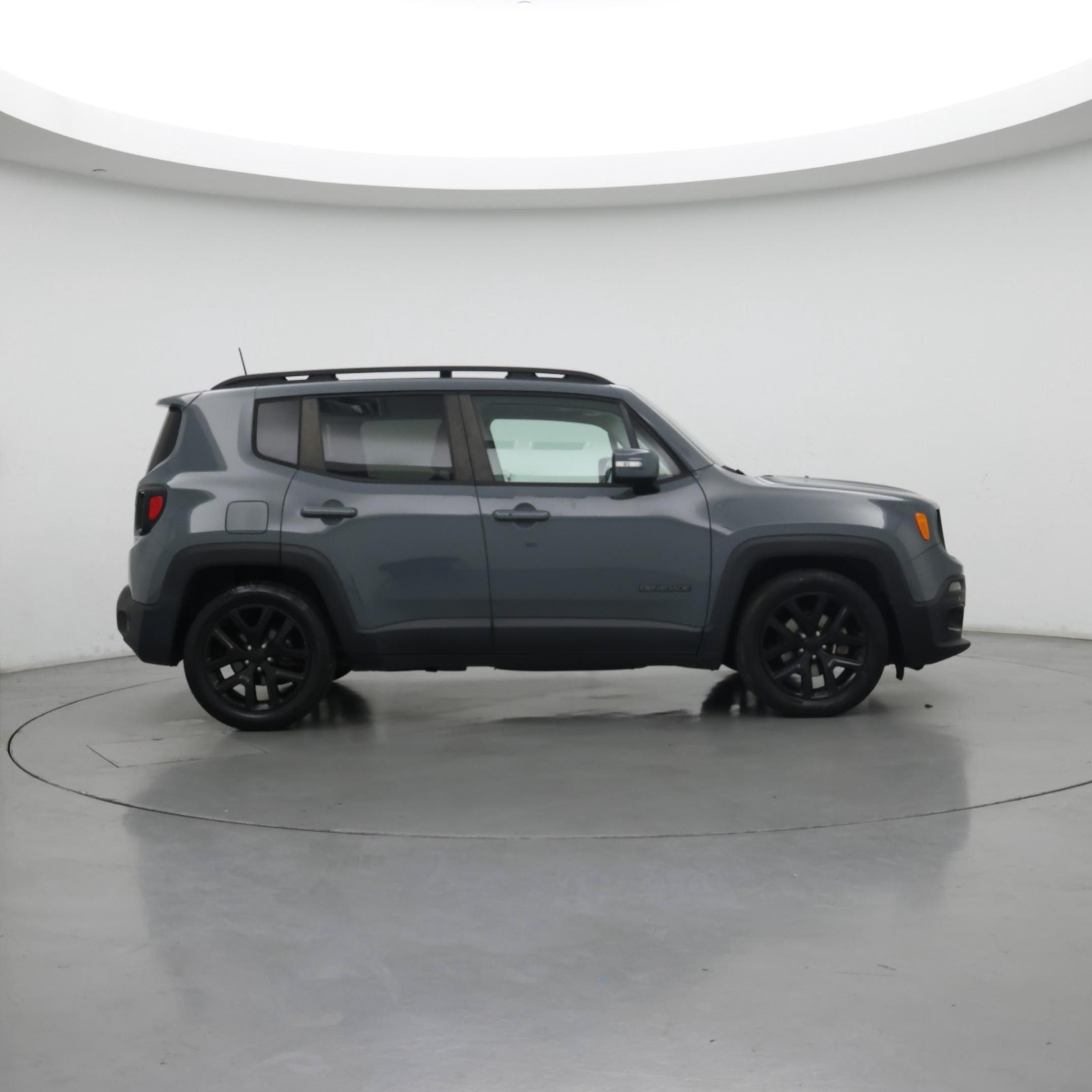 Thumbnail: 2018 Jeep Renegade - 7