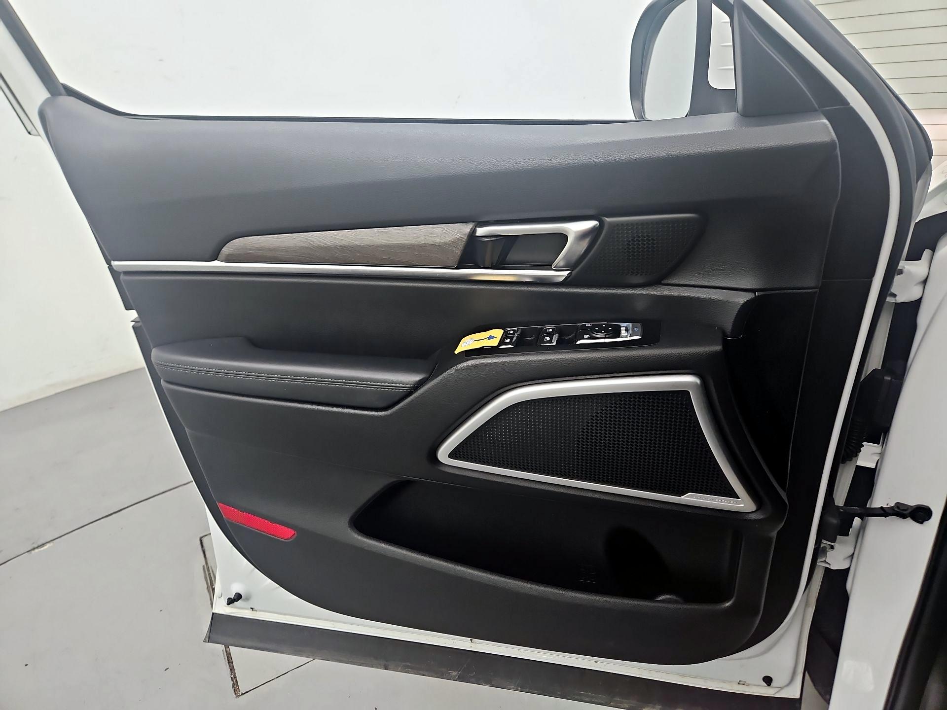 Thumbnail: 2020 Kia Telluride - 12