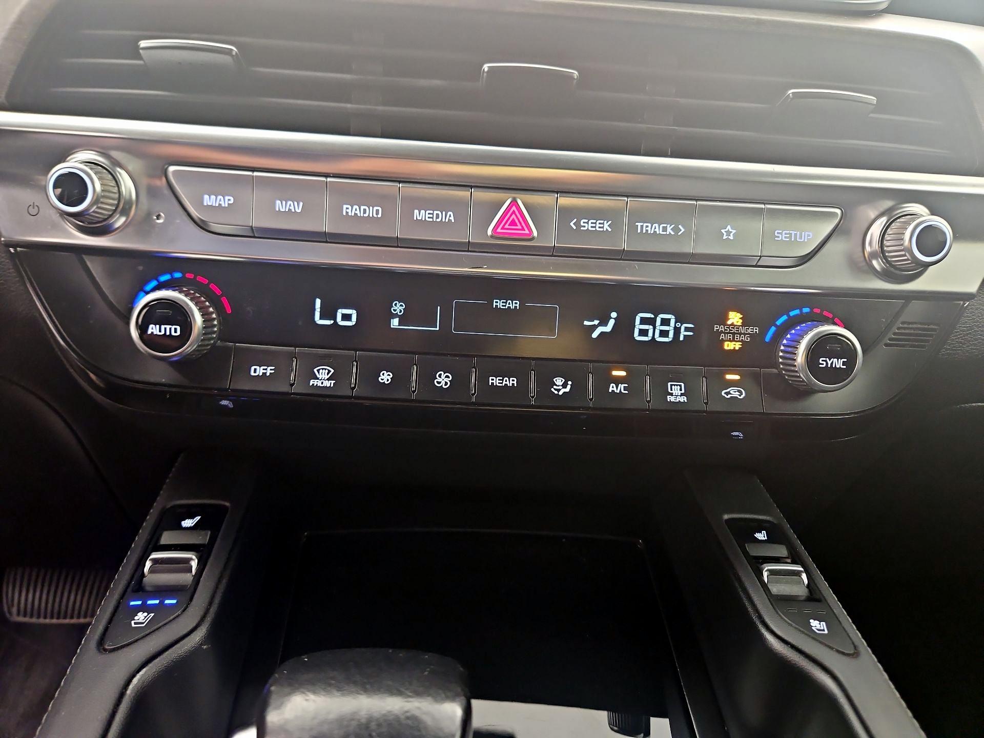 Thumbnail: 2020 Kia Telluride - 14