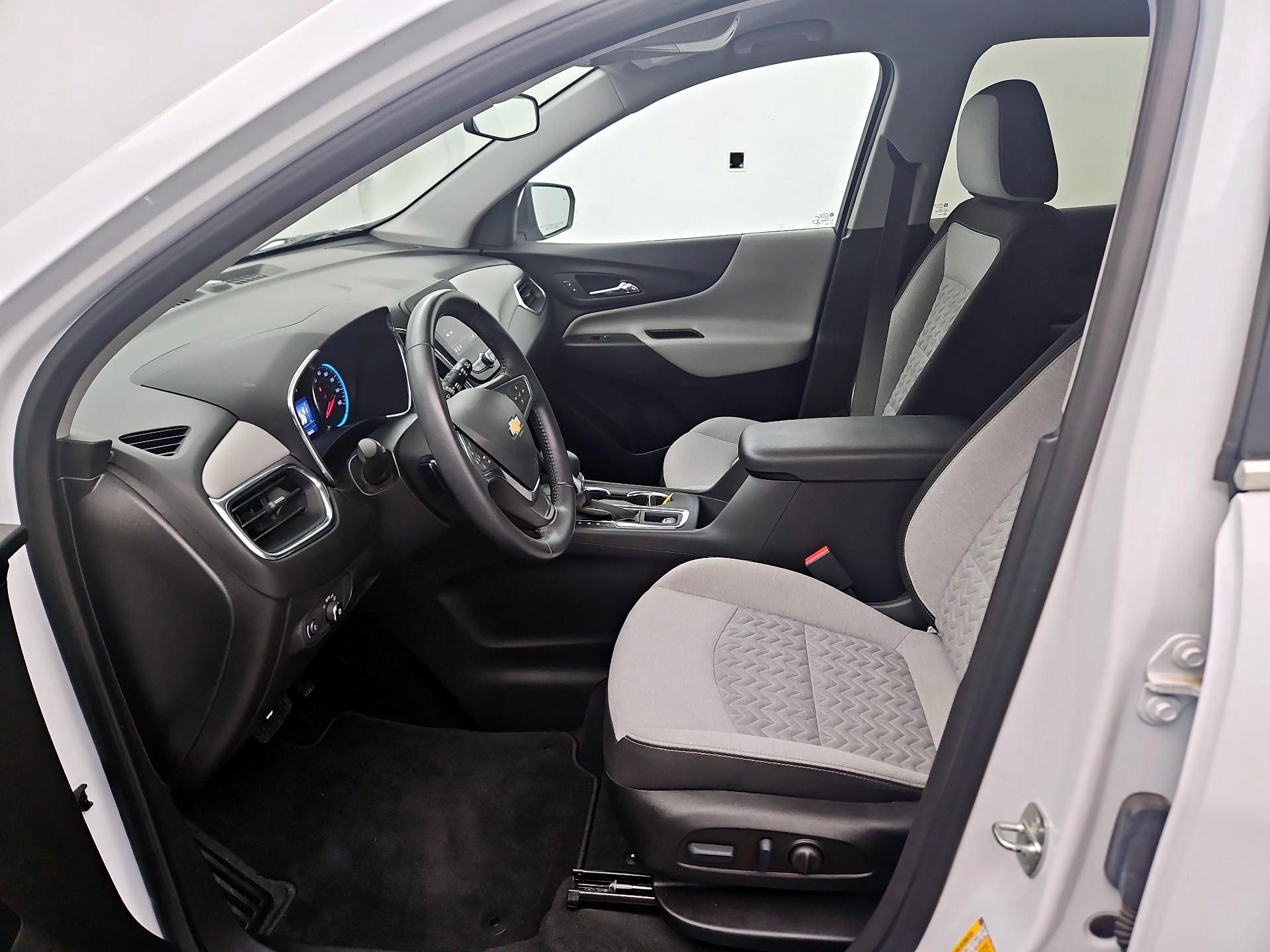 Thumbnail: 2022 Chevrolet Equinox - 11