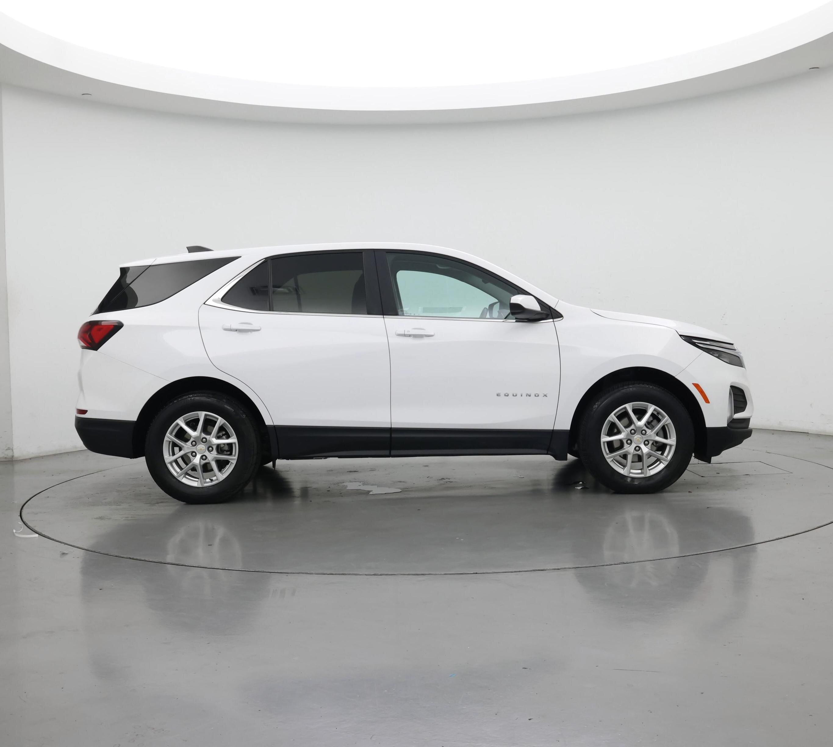 Thumbnail: 2022 Chevrolet Equinox - 7