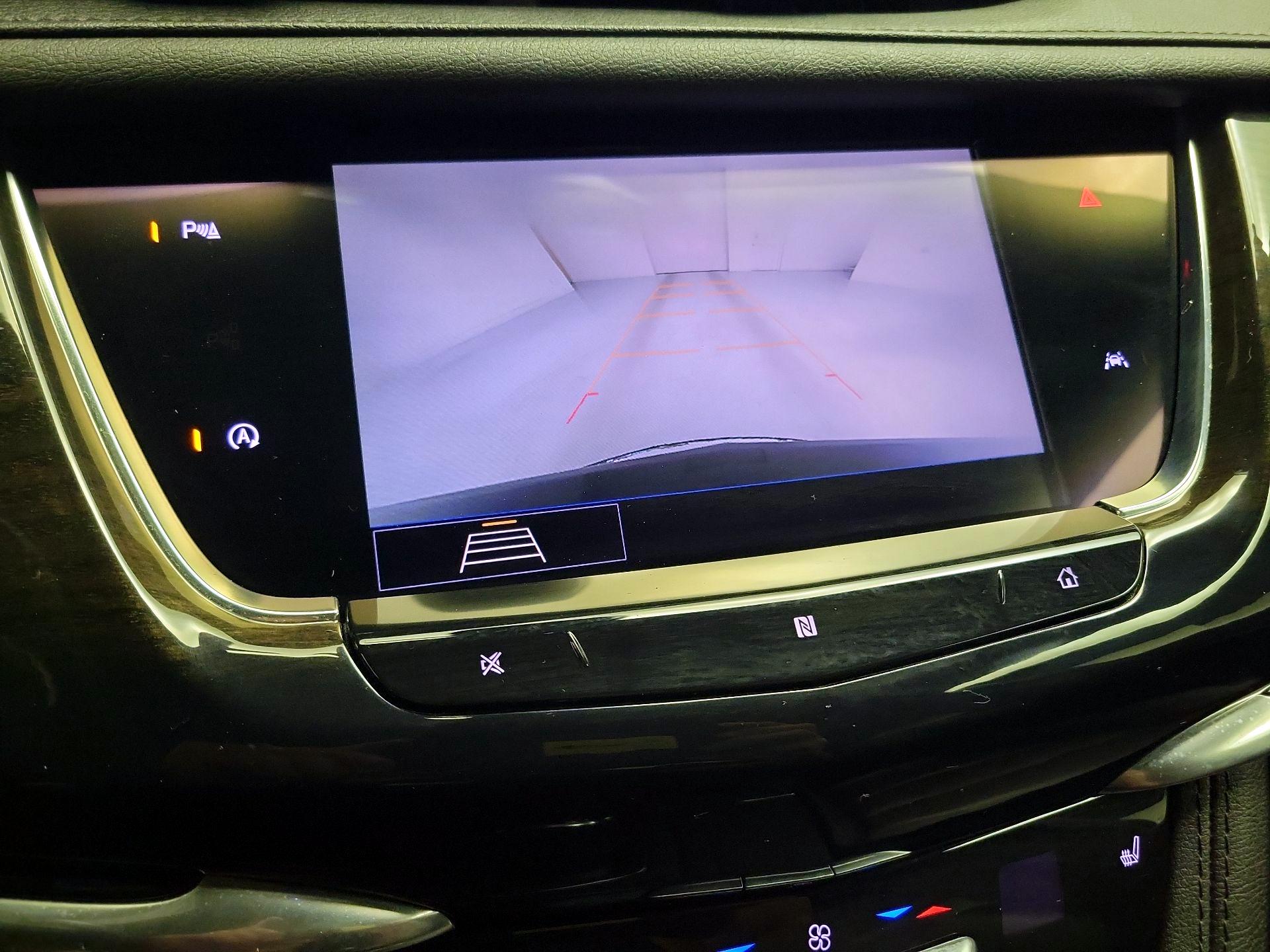 Thumbnail: 2020 Cadillac XT6 - 15