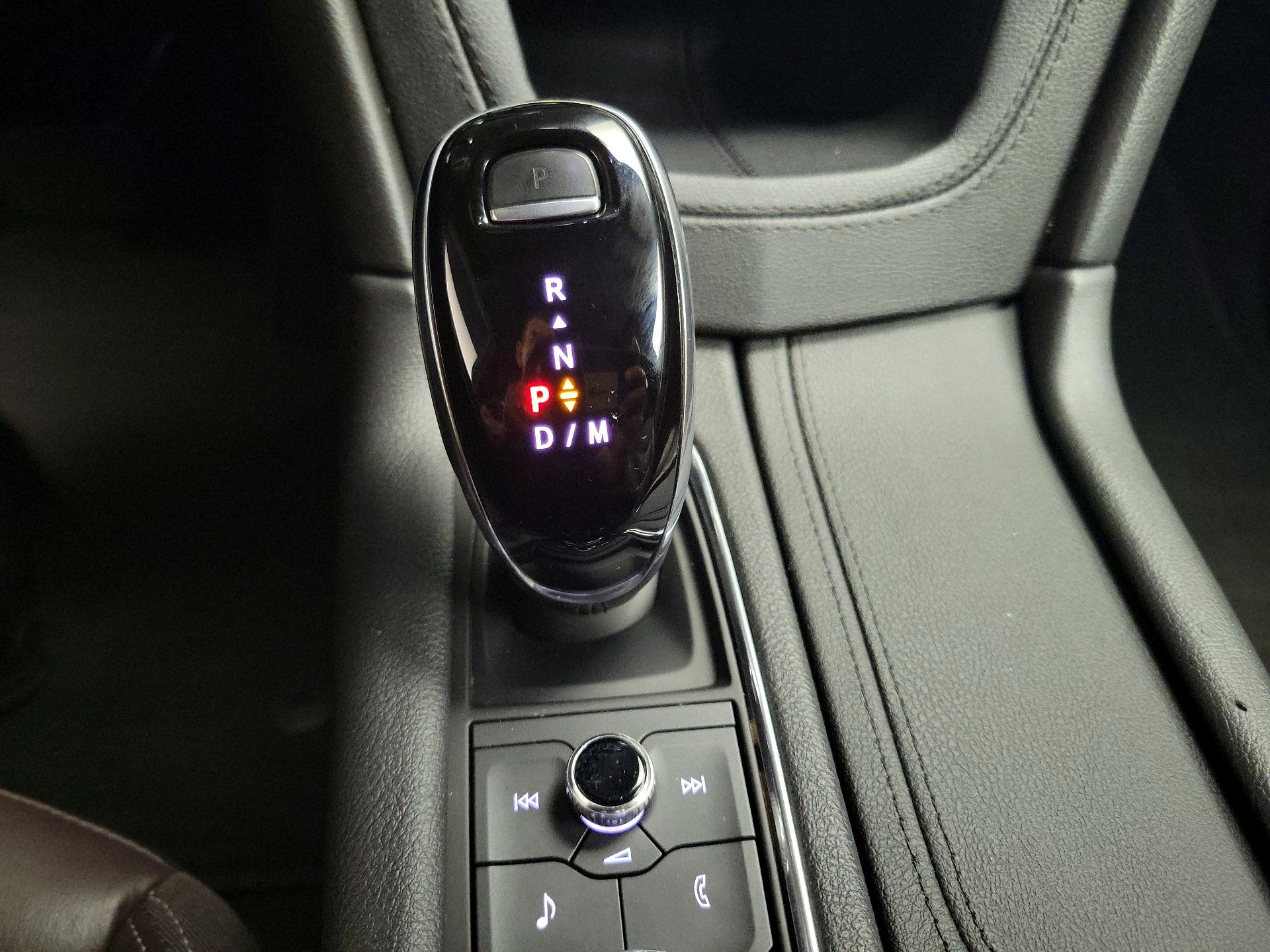 Thumbnail: 2020 Cadillac XT6 - 18
