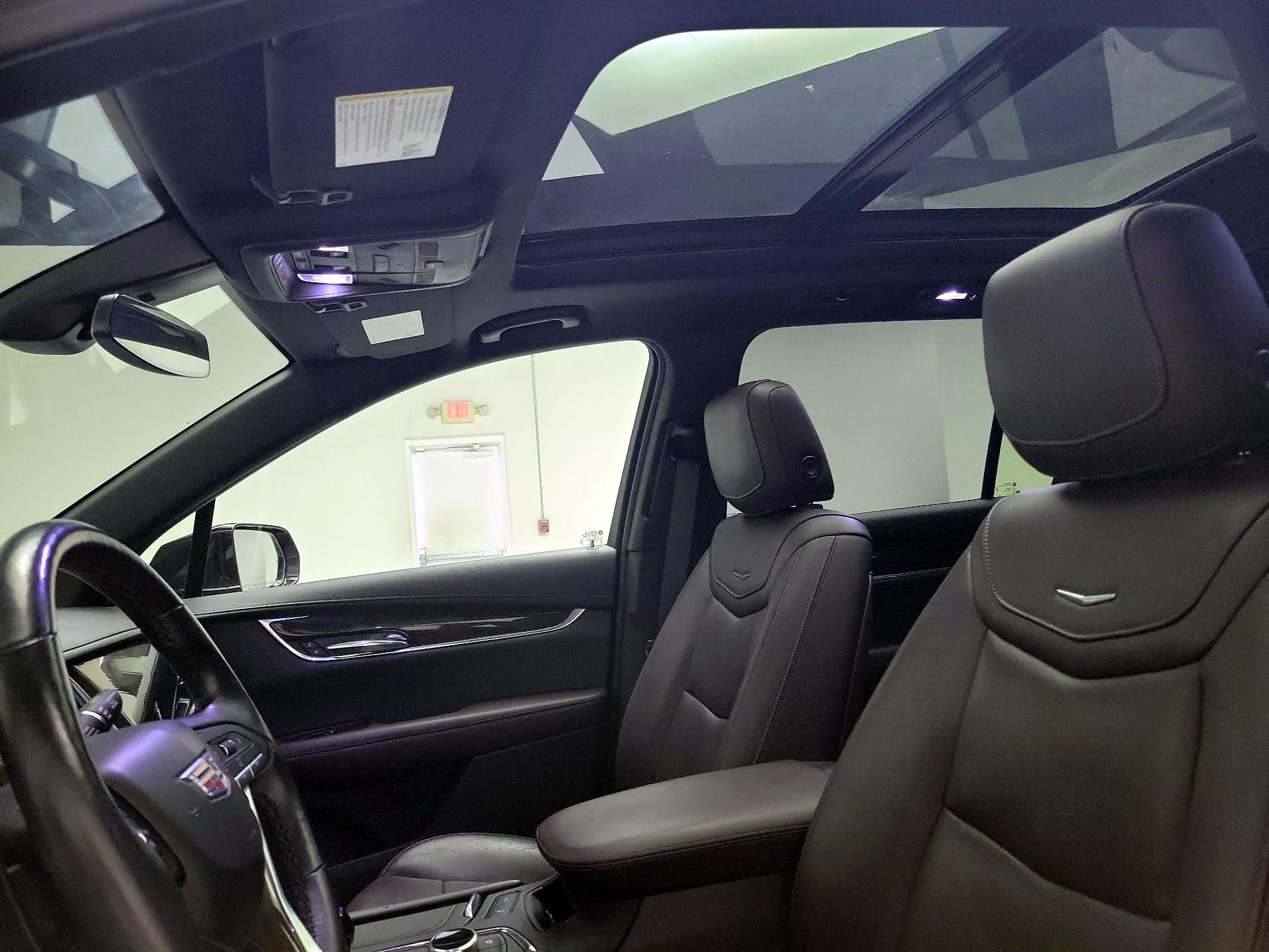 Thumbnail: 2020 Cadillac XT6 - 20