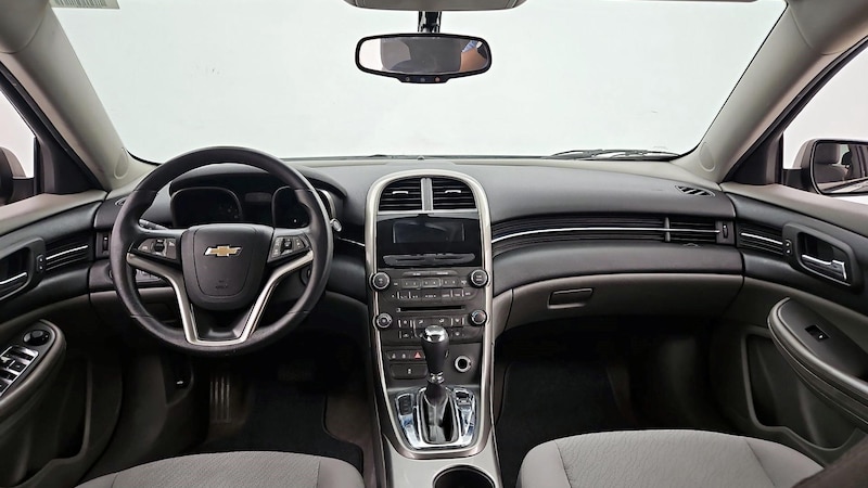 2013 Chevrolet Malibu LS 9