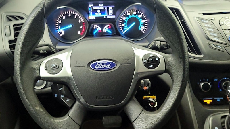 2016 Ford Escape S 10