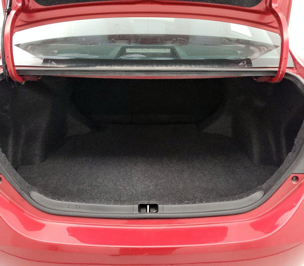 Trunk/Cargo (Seats Up)