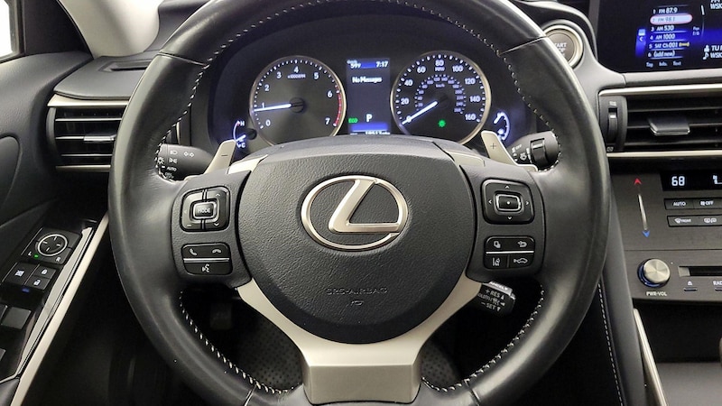 2020 Lexus IS 300 10