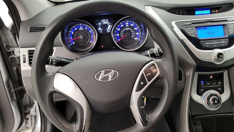 2012 Hyundai Elantra GLS 10