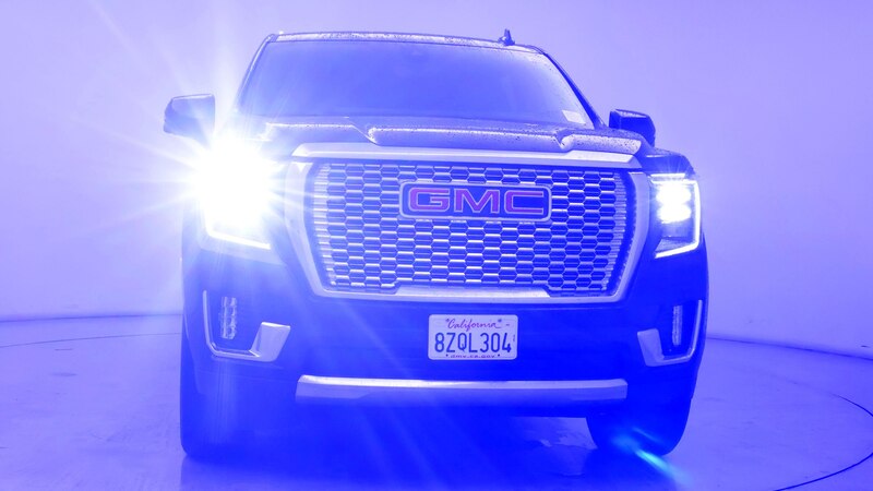 2022 GMC Yukon XL Denali 5