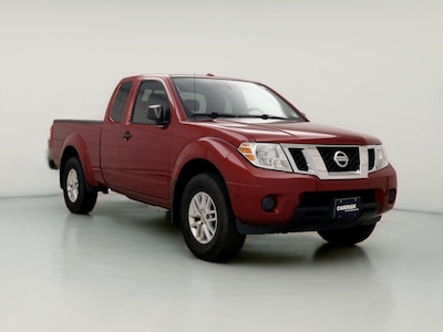 Red 2018 Nissan Frontier SV