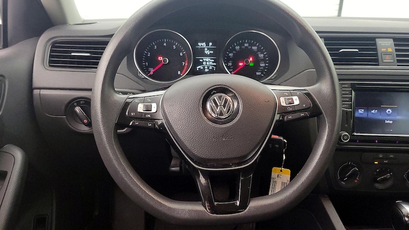 2016 Volkswagen Jetta S 10