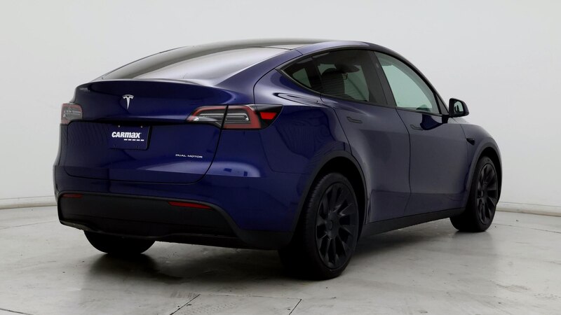 2024 Tesla Model Y Long Range 8