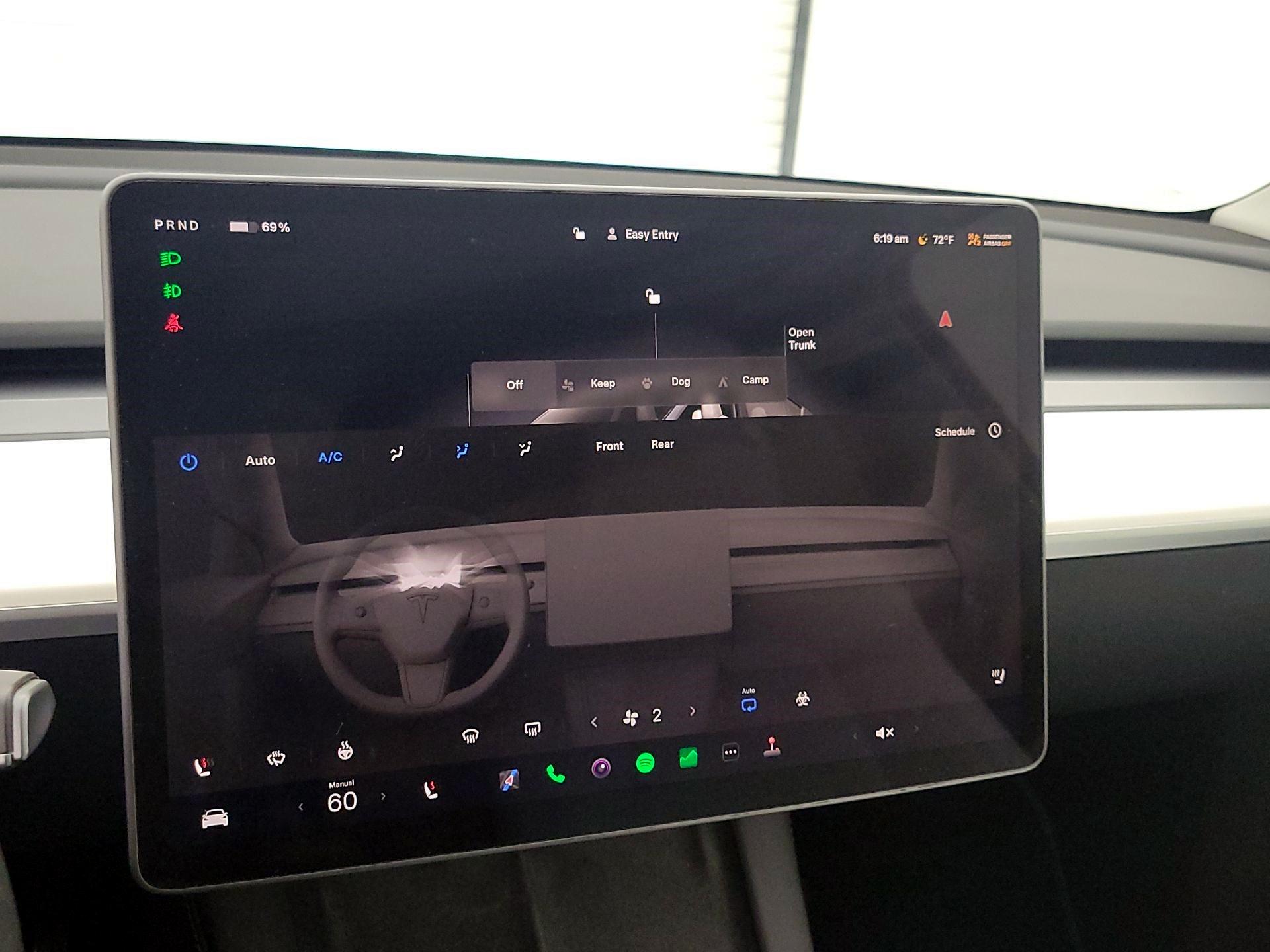 Thumbnail: 2023 Tesla Model Y - 15