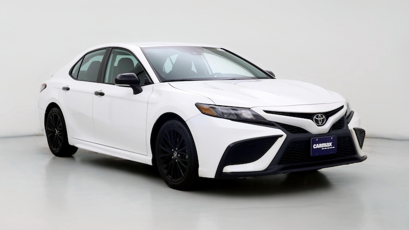 2022 Toyota Camry SE Hero Image