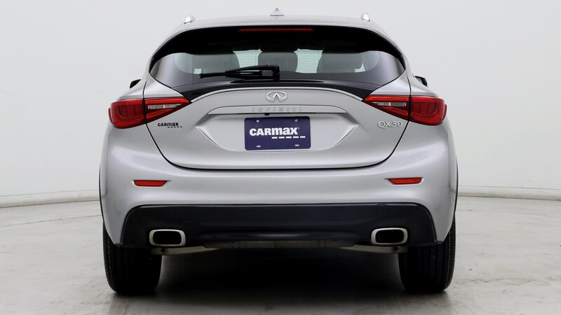 2018 INFINITI QX30 Premium 6