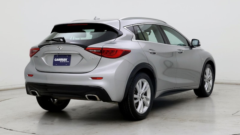 2018 INFINITI QX30 Premium 8