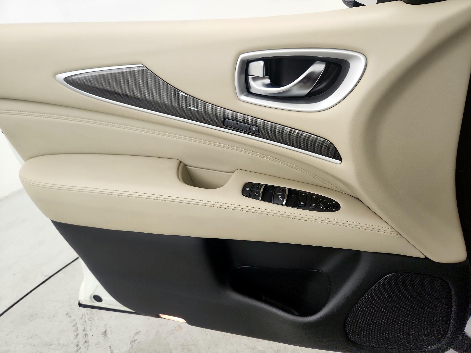 Thumbnail: 2020 INFINITI QX60 - 12