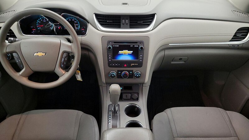 2015 Chevrolet Traverse LS 9