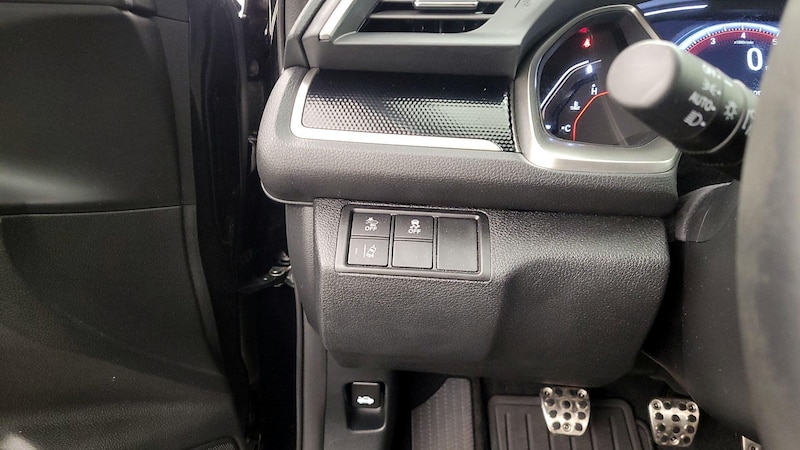 2019 Honda Civic Sport 13