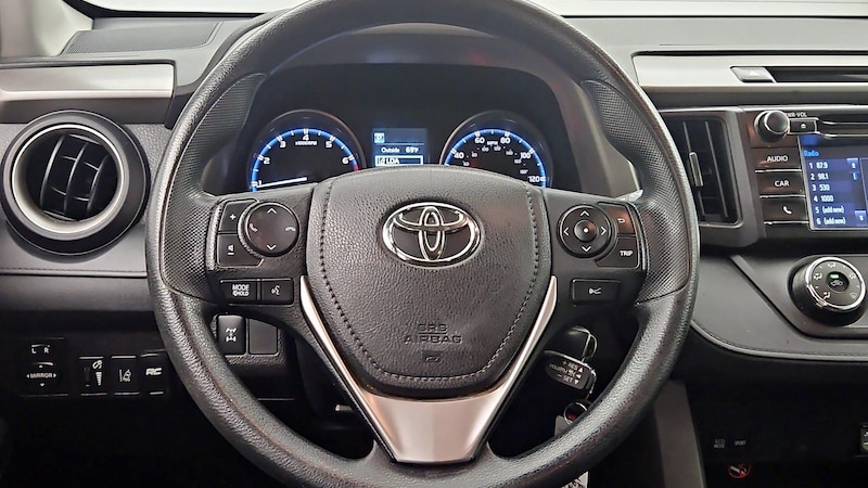 2018 Toyota RAV4 LE 10